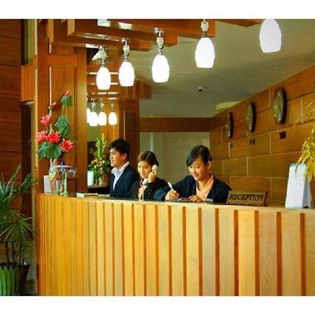 Myat Nan Yone Hotel Naypyidaw Buitenkant foto