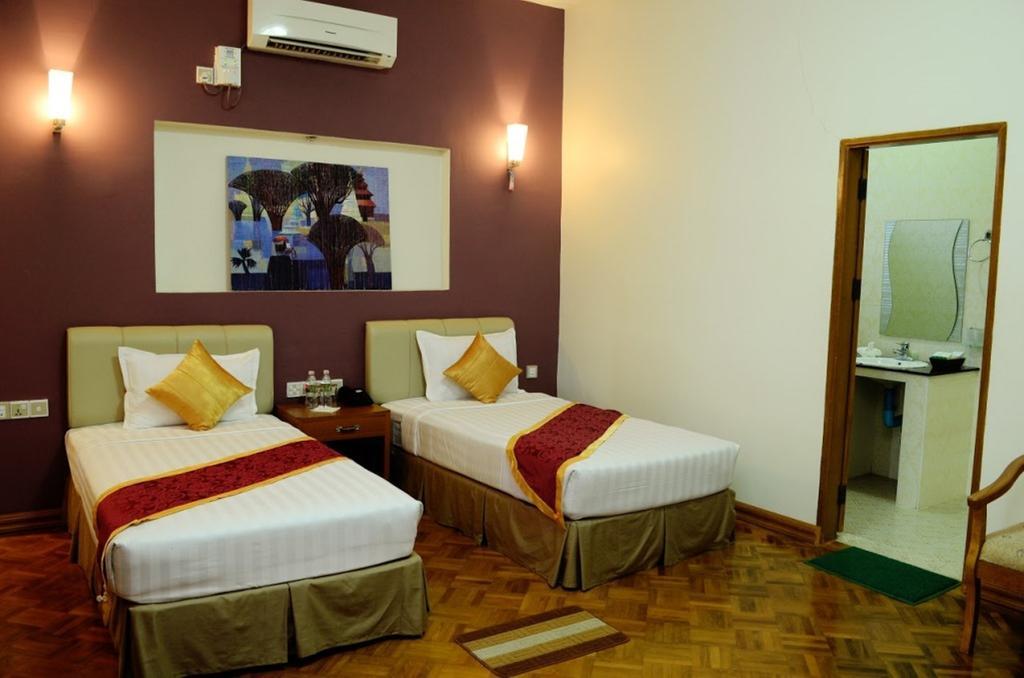 Myat Nan Yone Hotel Naypyidaw Kamer foto