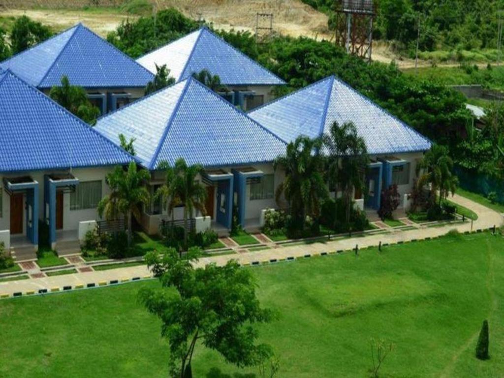 Myat Nan Yone Hotel Naypyidaw Buitenkant foto