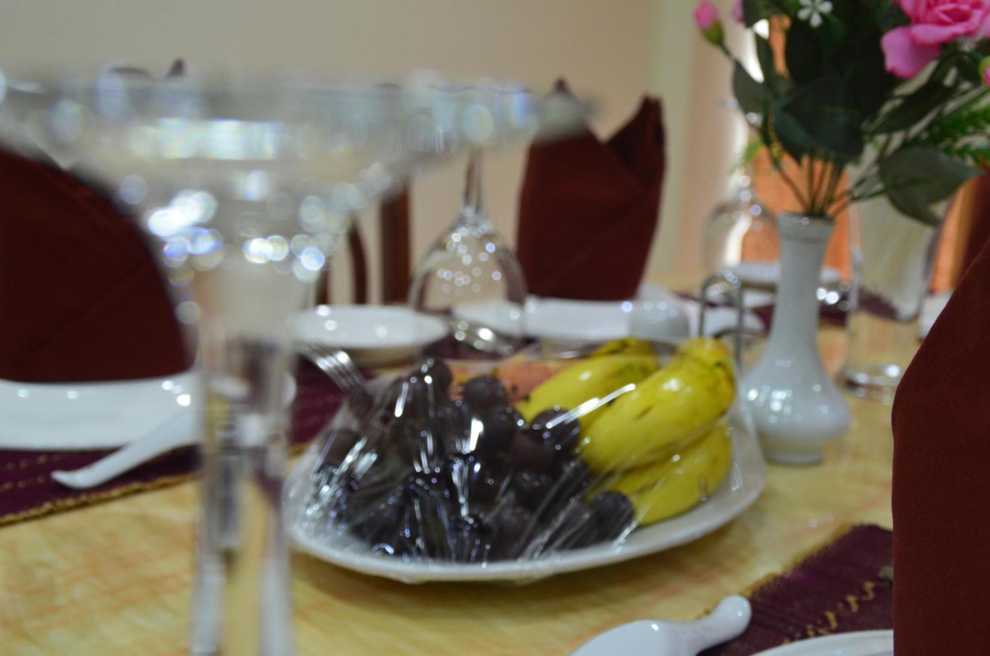 Myat Nan Yone Hotel Naypyidaw Buitenkant foto