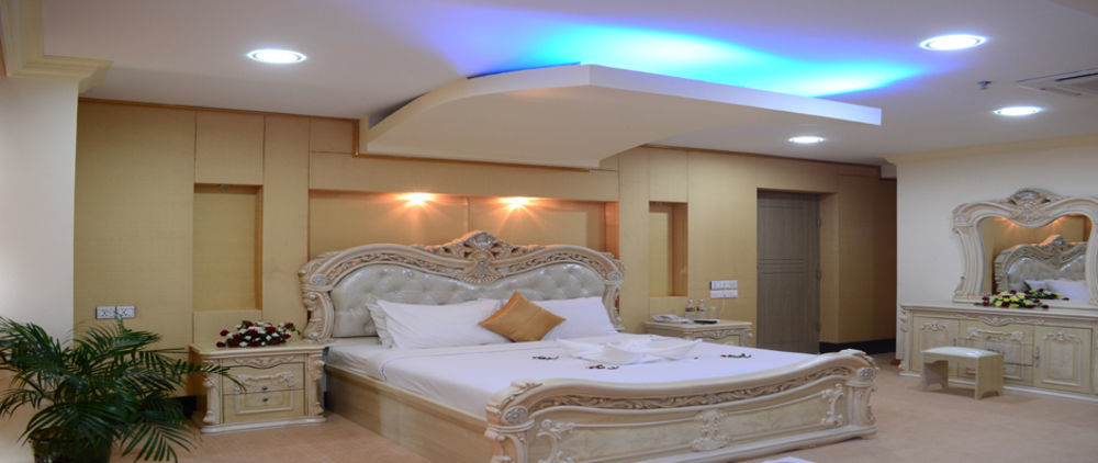 Myat Nan Yone Hotel Naypyidaw Buitenkant foto